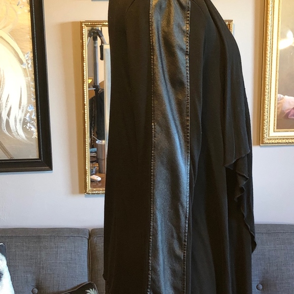 Matty M knit wrap / jacket - Picture 7 of 7